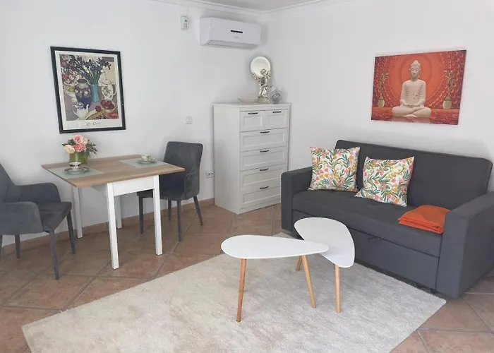 Apartment - 2 Bedrooms - Kitchen - Shared Pool - View